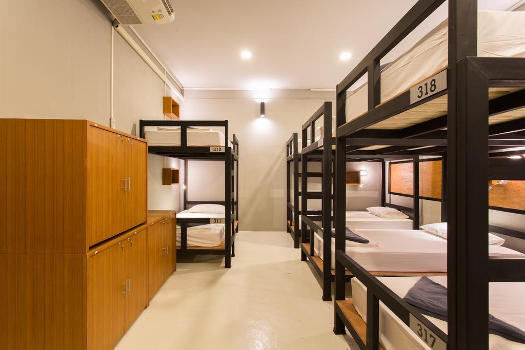 Holiday Station Hostel Краби Экстерьер фото