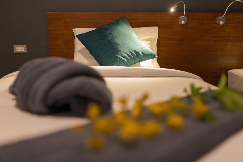 Holiday Station Hostel Краби Экстерьер фото