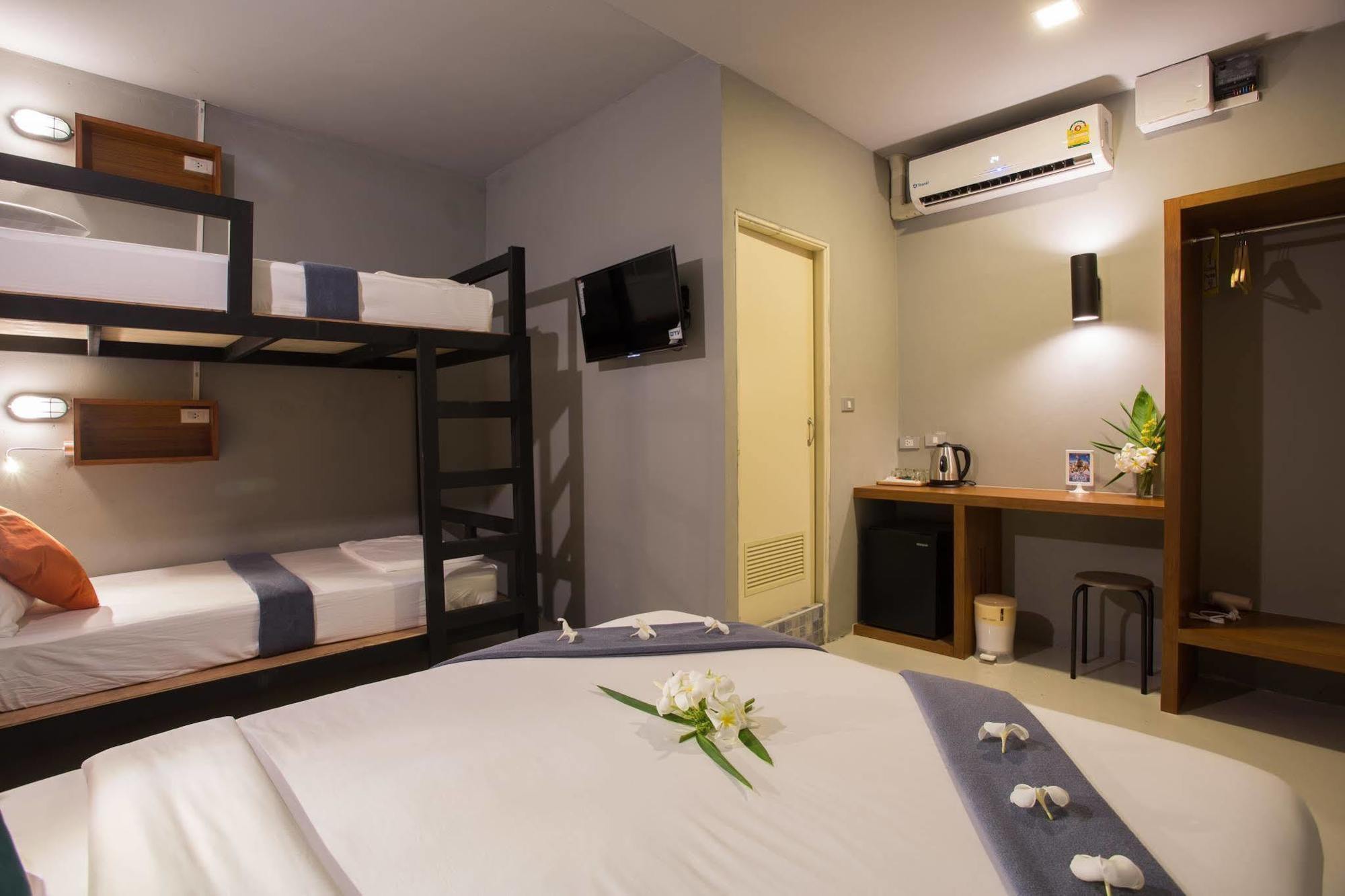 Holiday Station Hostel Краби Экстерьер фото