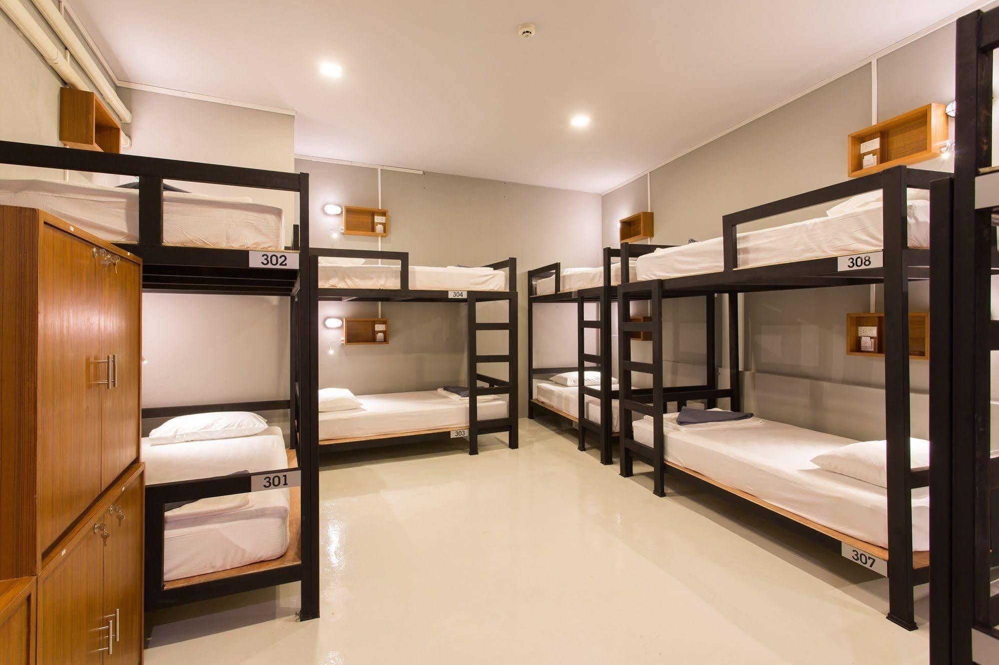Holiday Station Hostel Краби Экстерьер фото