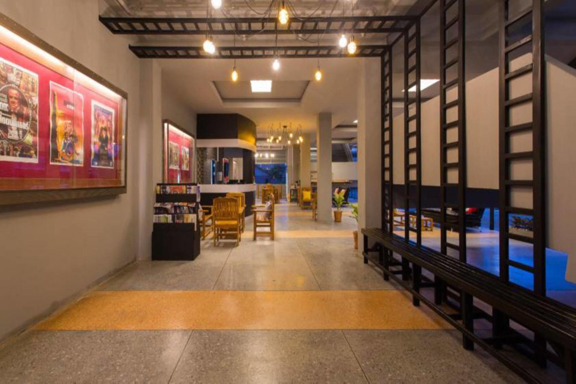 Holiday Station Hostel Краби Экстерьер фото